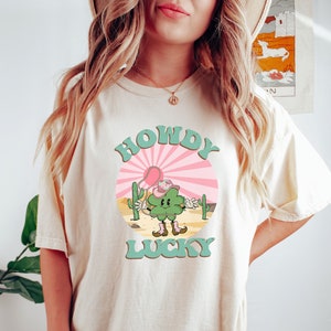 Comfort Colors Howdy Lucky St Patricks Day Shirt, Retro St. Patrick&#39;s Day T-Shirt, Four Leaf Clover Shirt, Western St Patricks Day Shirt