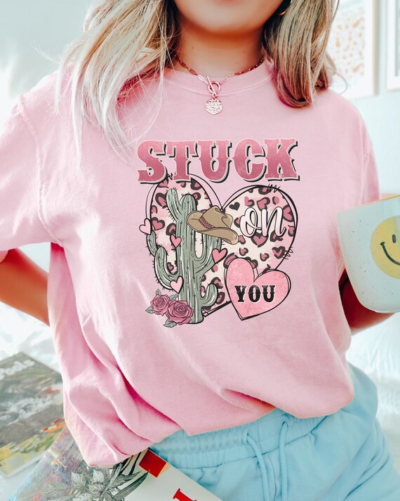 Leopard Heart Cactus Valentine's Day Gifts For Women T-Shirt Leopard Heart Cactus Valentine's Day Gifts For Women T-Shirt