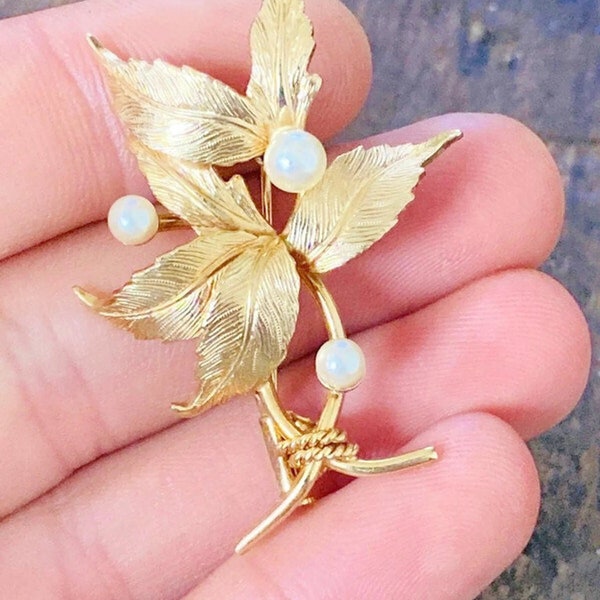 Broche art déco authentique Plaquée Or 18k Feuilles Perles, haute couture, Bijou art déco