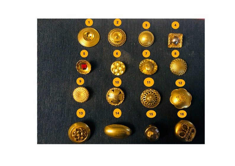 Boutons VINTAGES dorés de créateurs en métal de 1930 à 1950 image 1