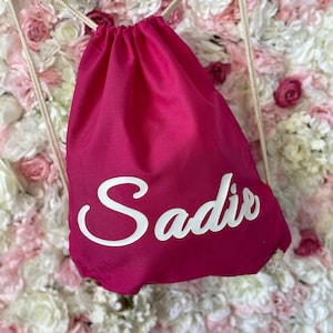Personalised Drawstring Gym Bag With Any Name in White Vinyl Customised Bags Kids Preschool Nursery Travel Rucksack Back to School P.E Bag