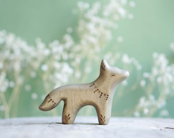 Wolf wooden toy - Wolf figurine toy - Waldorf wooden wolf toy