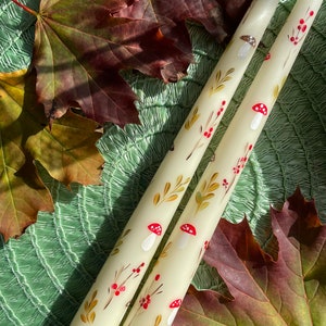 Set of 2 Hand Painted Personalized Thanksgiving Candles , Fall Taper Candles , Flower Candle, Table Decor, thanksgiving candlesticks