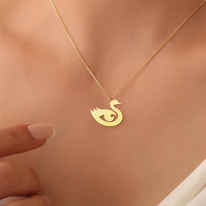 Swan Necklace, Tiny Swan Necklace, 18K Gold Swan Necklace, Elegant Swan Pendant, Unique Swan Charm, Swan Love, Minimalist Animal Jewelry