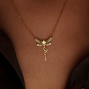 Custom Dragonfly Necklace with Name, Minimalist Personalized Dragonfly Necklace, Dragonfly Name Necklace, Elegant Dragonfly Charm Necklace