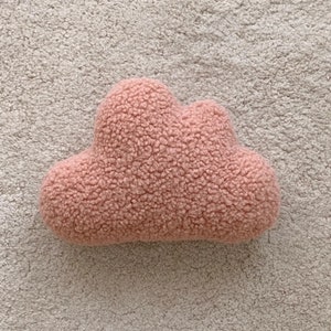 Oreiller nuage rose peluche