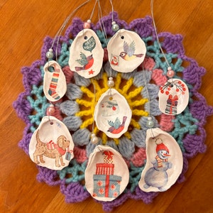 Set of 8 Christmas ornaments / oyster shells / decoupage