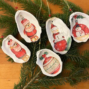 Set of 5 / Oyster shell ornament / Decoupage