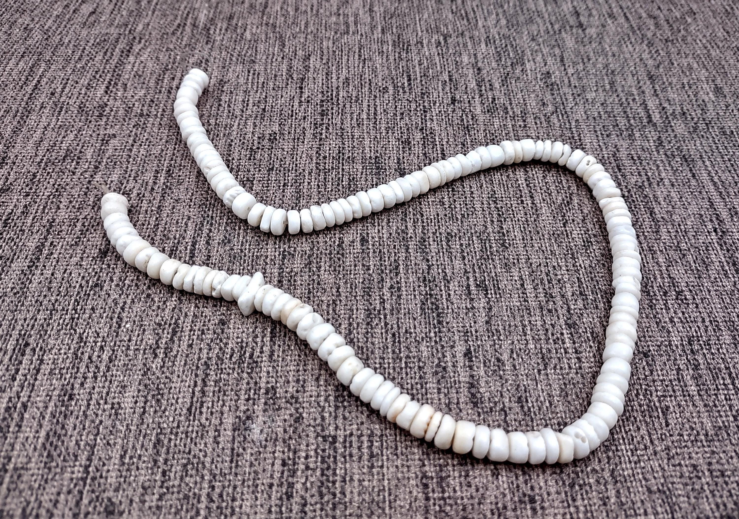 White Puka Style Seashells Drilled Strand (1 Strand Approx. 16 Inches X ...