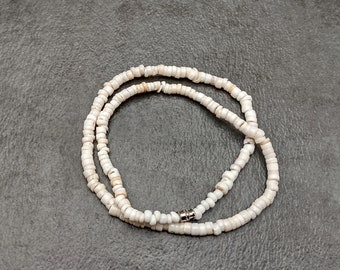 Collar de concha de Puka blanco - (1 collar de 18 pulgadas x 4-5 mm)