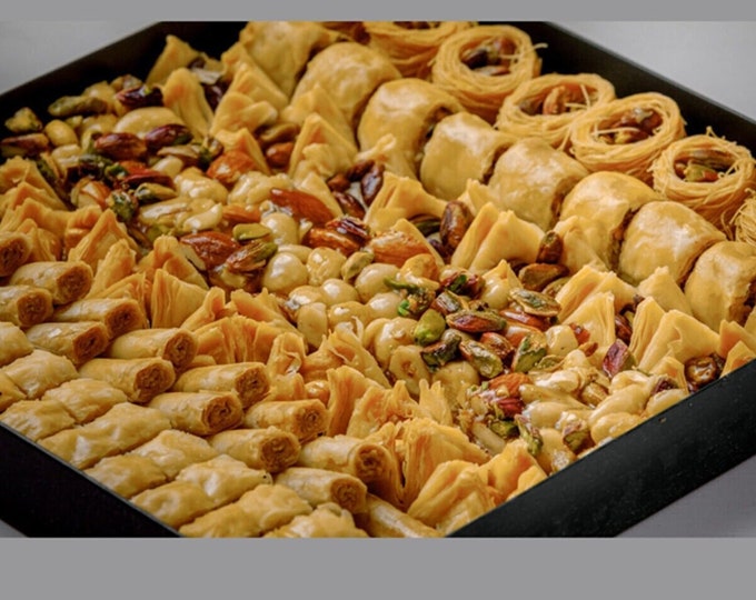Assorted Baklava, 900 gr, Traditional Sweet Pastry Gift