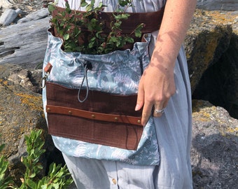 Ella Luna ~ Forage apron, garden apron, harvest apron, forage bag, beach apron