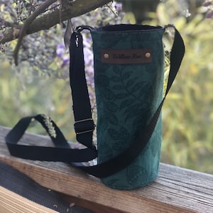 Woodland green ~ water bottle holder, water bottle carrier, water bottle sling bag, hiking purse, water bottle bag, purse, sling bag