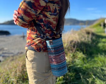 Mojave ~ water bottle holder, water bottle carrier, water bottle sling bag, hiking purse, water bottle bag, purse, sling bag