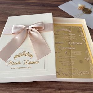 Quinceamaßaeinladung mit Goldspiegel, gespiegelte Goldeinladung, Boxed Quinceamaßaeinladung, rosafarbenes Band, Spiegel Quitteeinladung