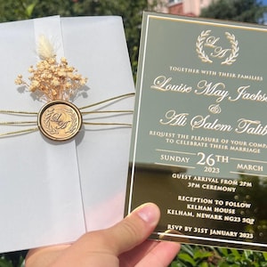 Faire-part miroir, faire-part de mariage, faire-part de mariage miroir doré. Faire-part de mariage, chemise en parchemin. Cachet de cire doré, fleurs séchées