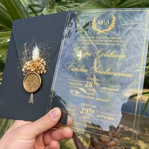 Faire-part de mariage en acrylique, faire-part en acrylique, faire-part de mariage, faire-part en acrylique transparent, enveloppe noire, cachet de cire et fleurs séchées