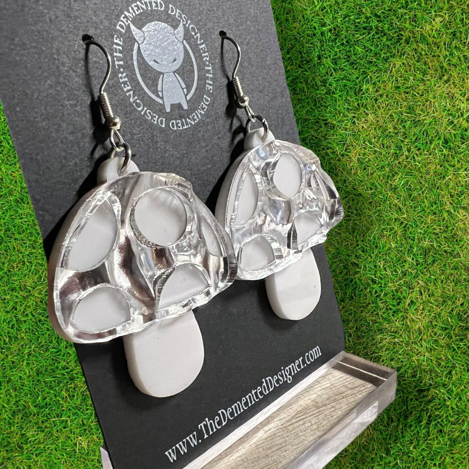 Handmade Acrylic Mushroom Dangle Earrings: Colorful Fungi Jewelry - Thumbnail 6