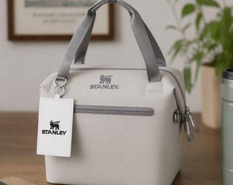 Llavero tarjetero de piel Saffiano inspirado en Stanley