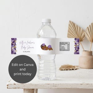 Bearbeitbare Afro Baby Girl Purple Gold Babyparty Wasserflaschenetiketten, Eine kleine Prinzessin ist auf dem Weg Babyparty, Frühlingsthema, PAF1