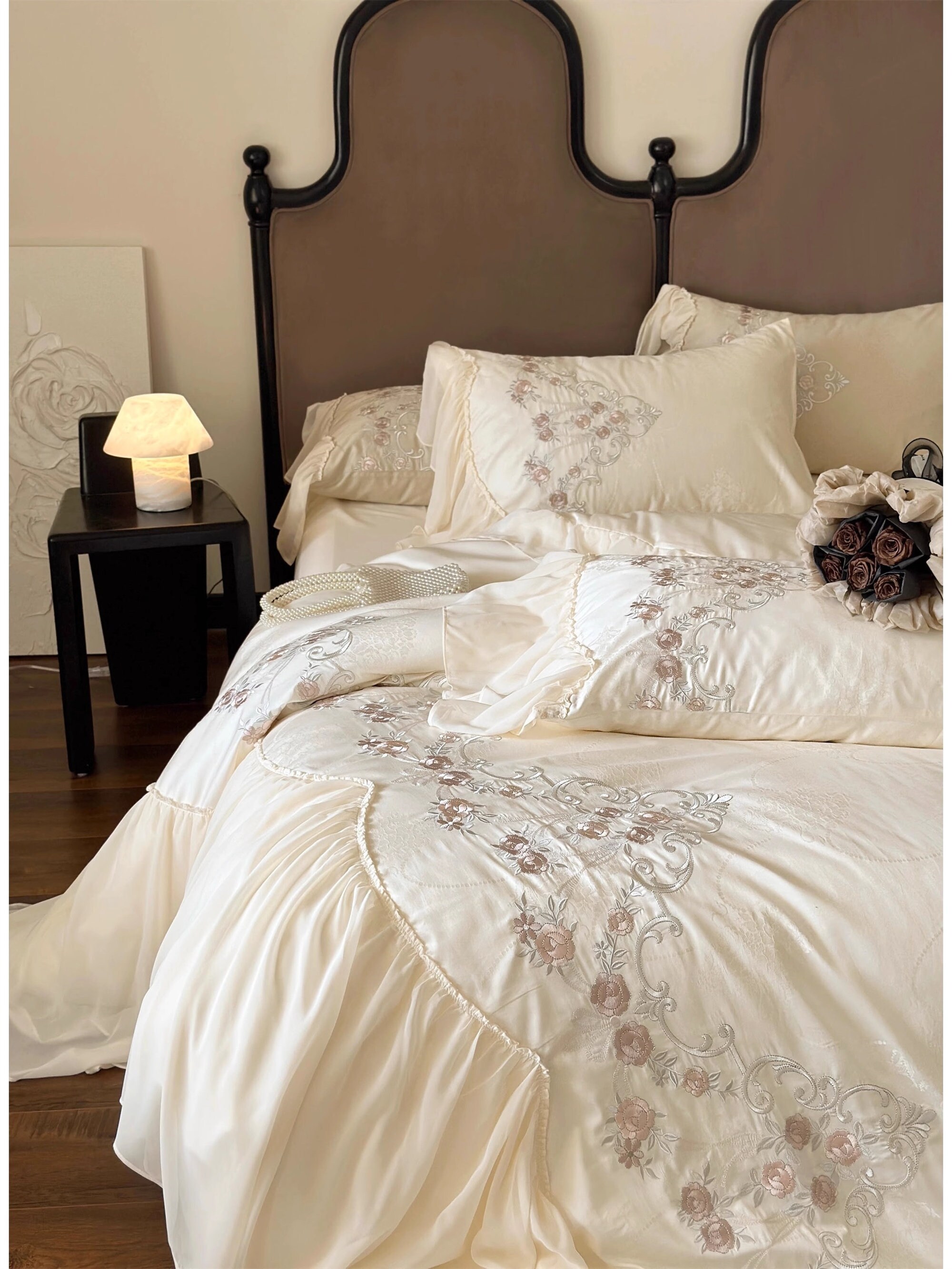 Lace Embroidered Bedding Princess Ruffled Duvet Cover Set Bedding Set