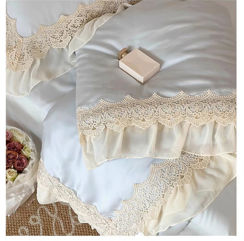 Lace Ruffle Silky Tencel 4pcs Bedding Set, Pale Color Pink Blue Quilt