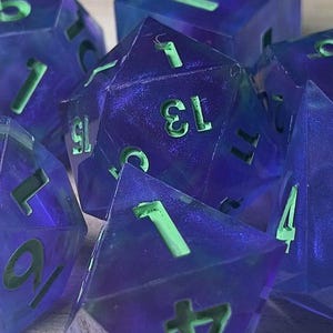 Aurora - Handmade resin sharp edge dice set for DnD, D&D, Dungeons and Dragons, RPG dice, galaxy dice, sparkly dice