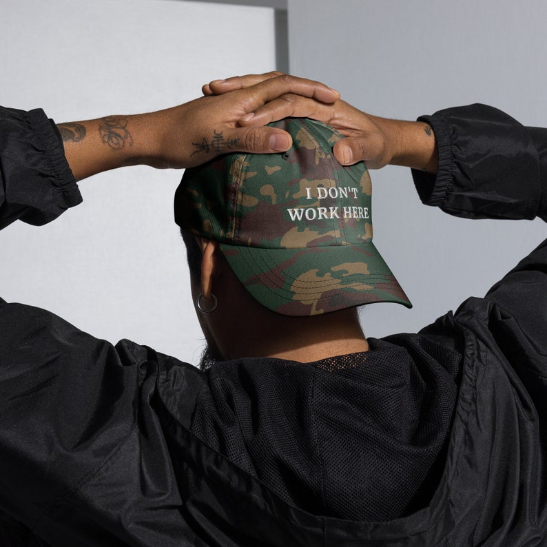 I dont work here Dad-Hat