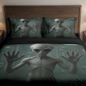 Alien-being Area 51 UFO Duvet Cover & Pillowcase Bed Set