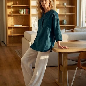 Minimalist Linen Blouse, Relaxed Split Neck Top, Oversized 3 4 Sleeve Linen Shirt, Easy Everyday Clothing
