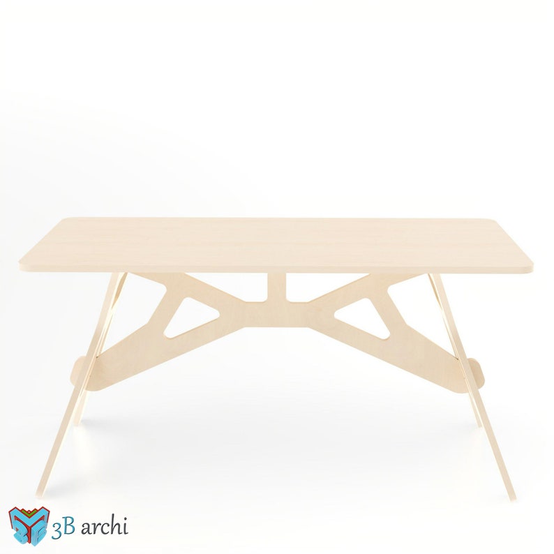 Pode incluir: Uma mesa de madeira clara com um design geom&eacute;trico &uacute;nico para as pernas. A superf&iacute;cie da mesa &eacute; retangular e as pernas s&atilde;o feitas de madeira compensada.