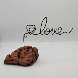 Figura de alambre Amor, personajes hechos de alambre, hechos a mano, madera