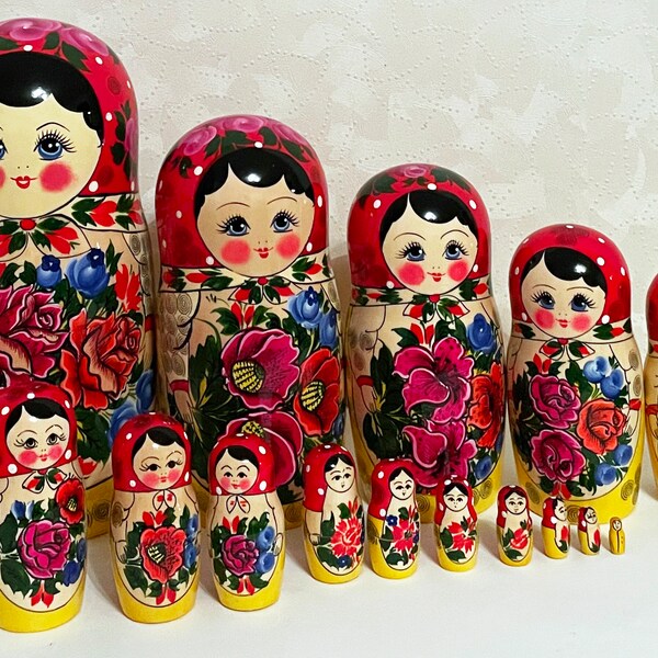 Russian nesting doll of 15, Semyonov nesting doll, Giant nesting doll, Original Russian matryoshka, Babushka of 15 pieces