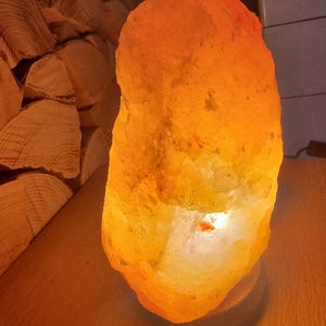 Tischleuchte Sveva aus Holz, weiß/esche Tischleuchte Sveva aus Holz, weiß/esche