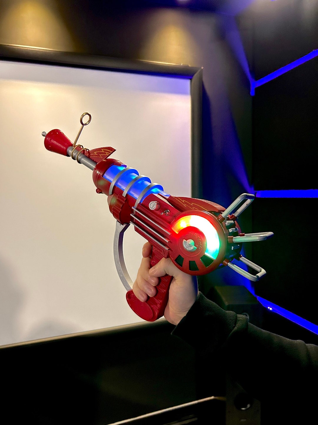 Amazon.com: Ray Gun LED lights | With Sounds | Replica Prop