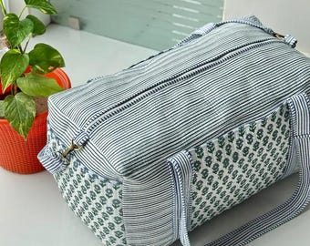 Vintage Floral Quilted Duffle Bag – Hand Block Print, Organic Cotton 200GSM, Yoga, Beach, Overnight Shoulder Bag, Mom & Baby Gift Travel Bag
