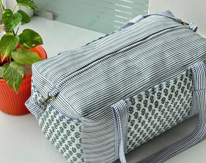 Vintage Floral Quilted Duffle Bag – Hand Block Print, Organic Cotton 200GSM, Yoga, Beach, Overnight Shoulder Bag, Mom & Baby Gift Travel Bag