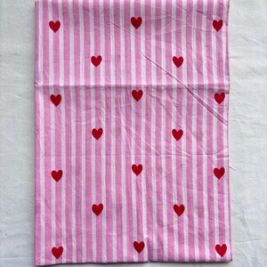 Handmade Heart Shaped Quilted Tote Bag, Pink Patchwork Tote Bag, Aesthetic Bag Book Lover Gift, Shoulder Bag With Inner Pocket, Gift for Her Bag 07