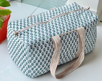 Personalized Women's Quilted Weekender Bag/Groomsmen Gift/Vintage makeup Kit/Shoulder Travel Bag/Bohemian Duffle Bag/Luggage Bag/Cotton Bags