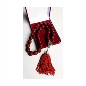 Chapelet de prière 33 perles pour main avec myrrhe sacrée - Chapelet rouge à l'arôme de muscade - Perles de prière à l'huile d'onction sainte via 33 prières