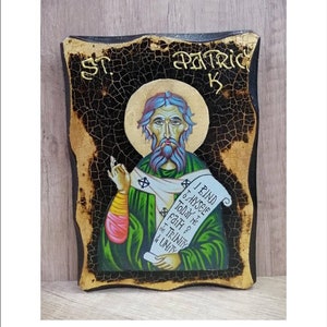 Patrick of Ireland - Saint Patrick - Patrick d'Irlande - San Patrizio Handmade Wood Icon on plaque with physical aging and Golden Leaf 24K