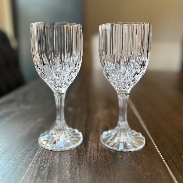 Bretagne by Cristal D’Arques-Durand Wine Glasses Set of Two Vintage Crystal