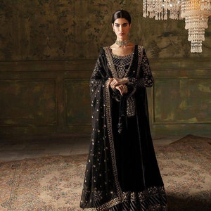 Black Real Georgette Embroidered Anarkali Gown with Dupatta main image 1