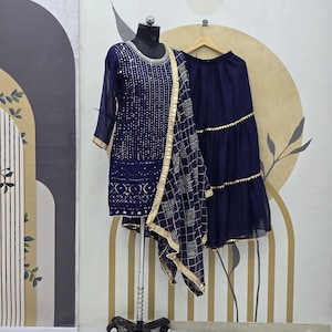 Traje palazzo azul de diseñador Sharara para mujer con bordado secuencial, traje de fiesta, traje de fiesta Sangeet, top, traje Sharara.