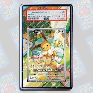 Peut inclure: Une carte à jouer Pokemon représentant Evoli, un Pokemon ressemblant à un renard brun clair avec des oreilles roses et une queue recourbée, dormant sur un lit avec un Pikachu jaune. La carte est de l'ensemble Prismatic Evolutions et est numérotée 173. La carte est en état proche du neuf et a une note PSA de 7.