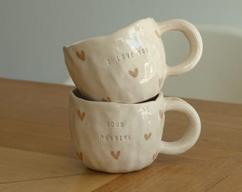 Tazza in ceramica personalizzata con cuori beige / Tazza in ceramica personalizzata