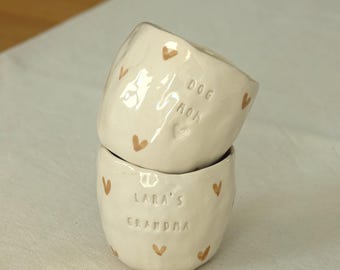 Taza de espresso de cerámica personalizada con corazones / Grabado en cerámica