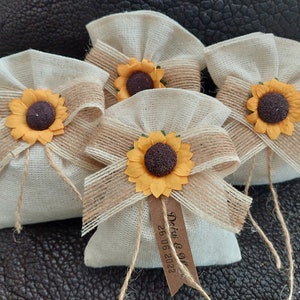Lavender Pouch, Natural Rustic Linen Wedding Favor Bag, Burlap Gift Bags, Wedding Favors, Bridal Shower,