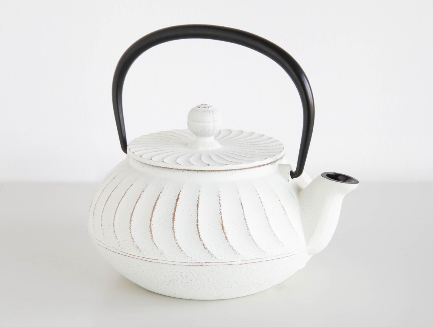 White Golden Teapot 600ml Japanese Handmade Cast Iron Teapot Perfect for Green Tea Etsy