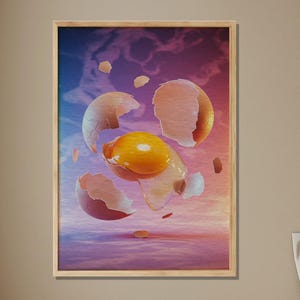 Décoration murale surréaliste avec des œufs, oeuvre d'art oeuf flottant fêlé avec ciel nuageux, affiche de cuisine coucher de soleil rêveur dans un style moderne balcon, cadeau de cuisine